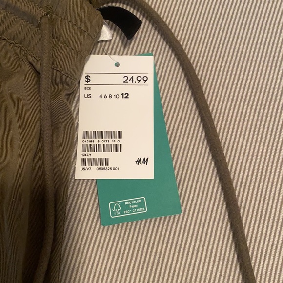 H&M Conscious Khakis - Picture 2 of 6